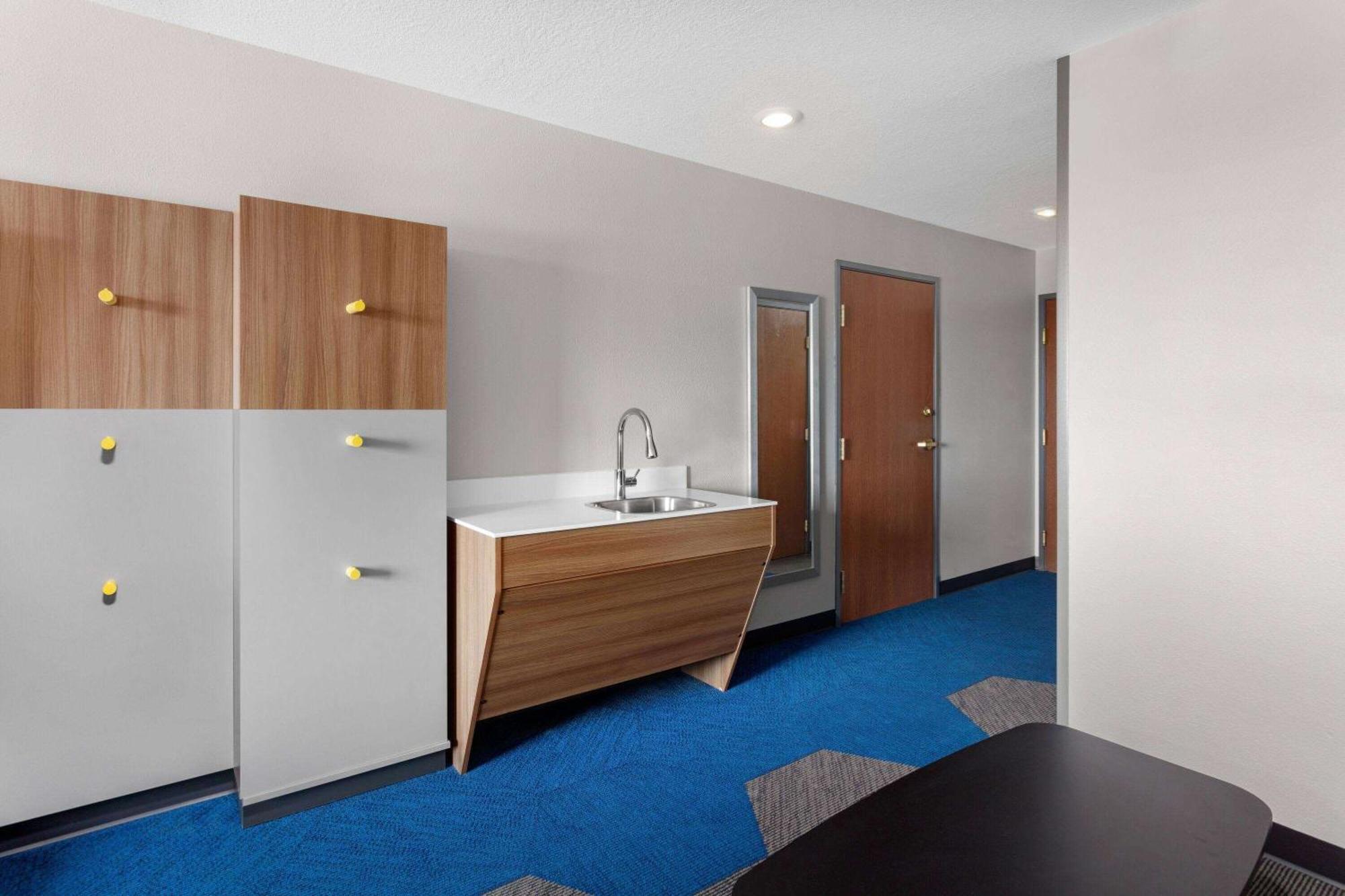 Microtel Inn & Suites By Wyndham Rapid City Exteriör bild