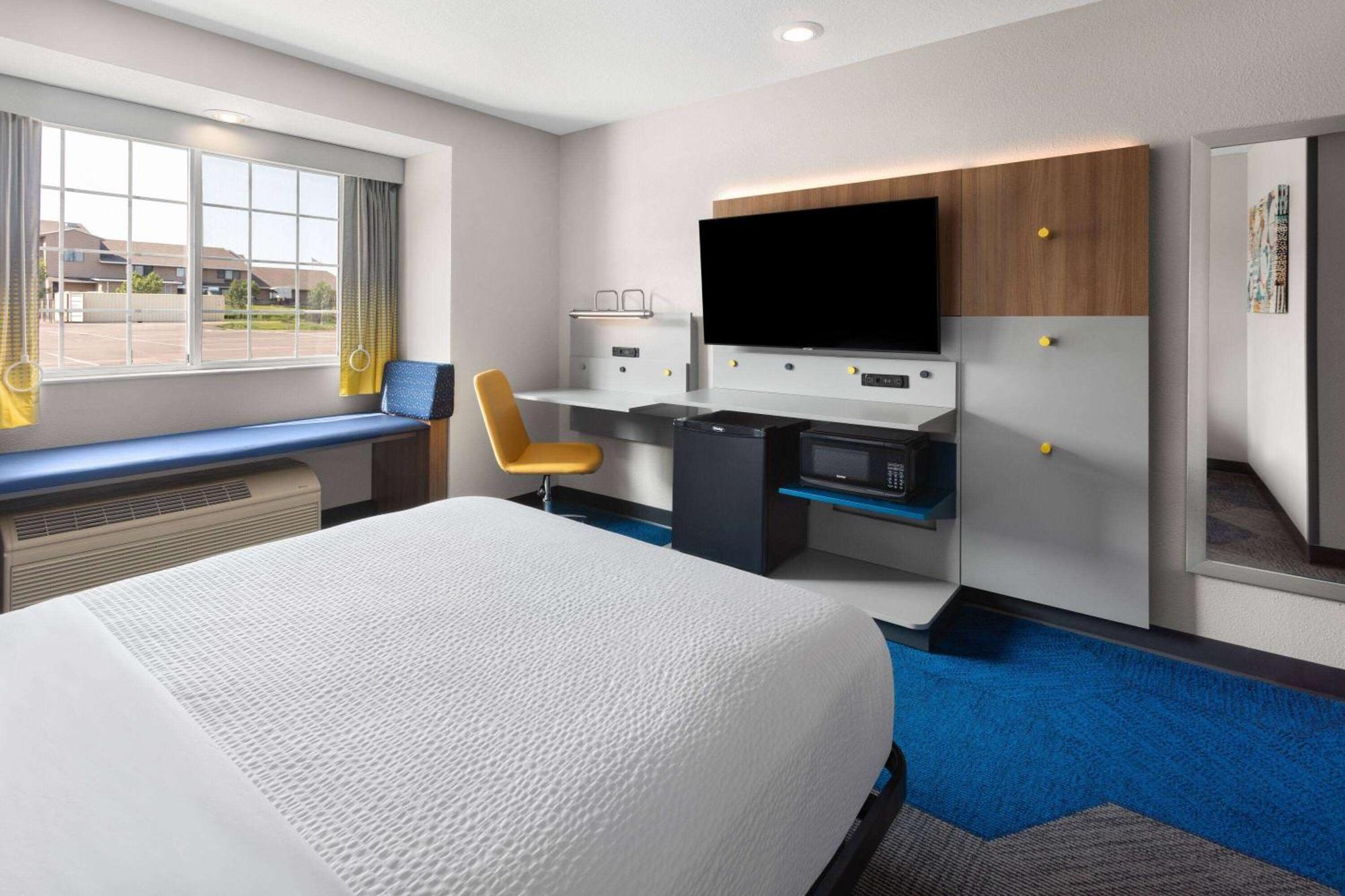 Microtel Inn & Suites By Wyndham Rapid City Exteriör bild