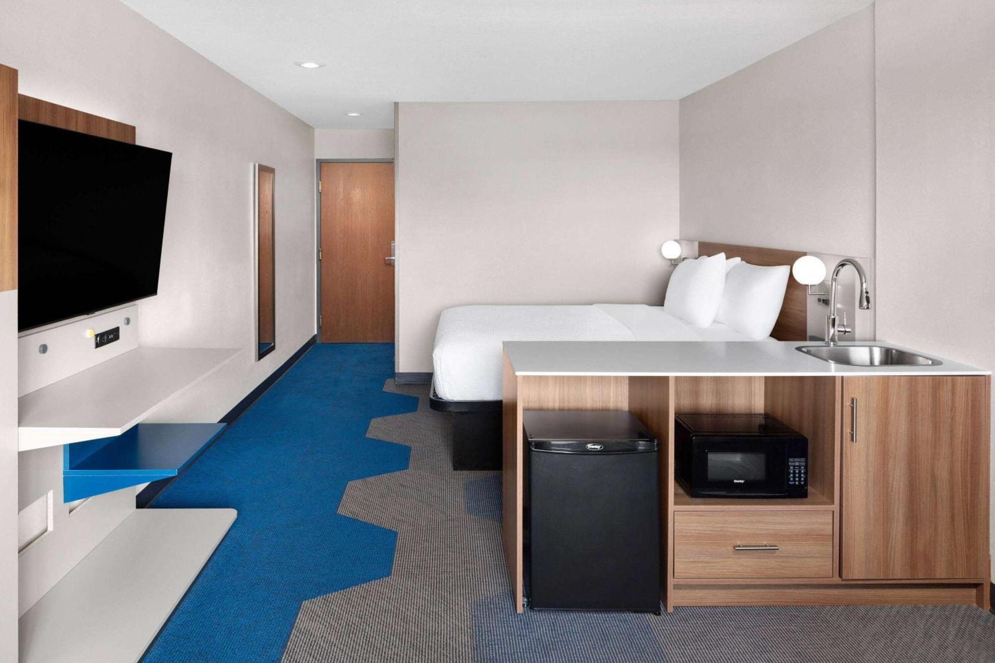 Microtel Inn & Suites By Wyndham Rapid City Exteriör bild
